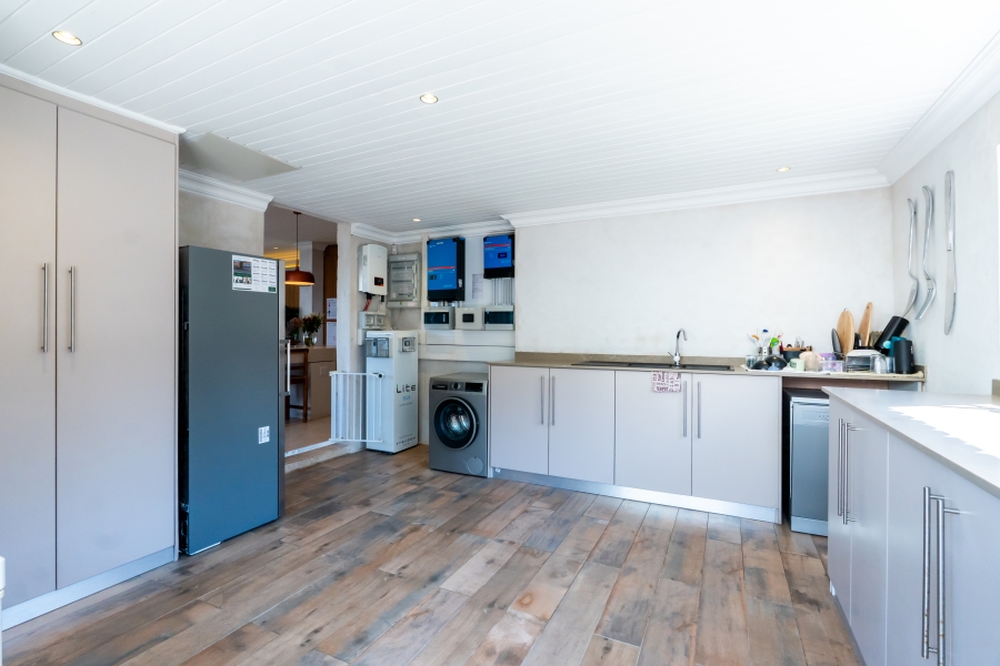 5 Bedroom Property for Sale in Van Riebeeckstrand Western Cape